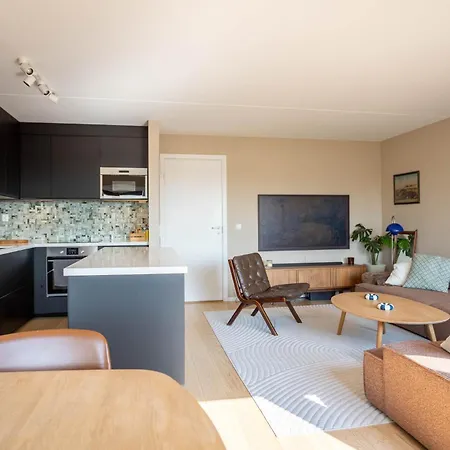 Modern 3 Bedroom - 4 Minute Walk From Metro - Floor Baclony View * Oslo