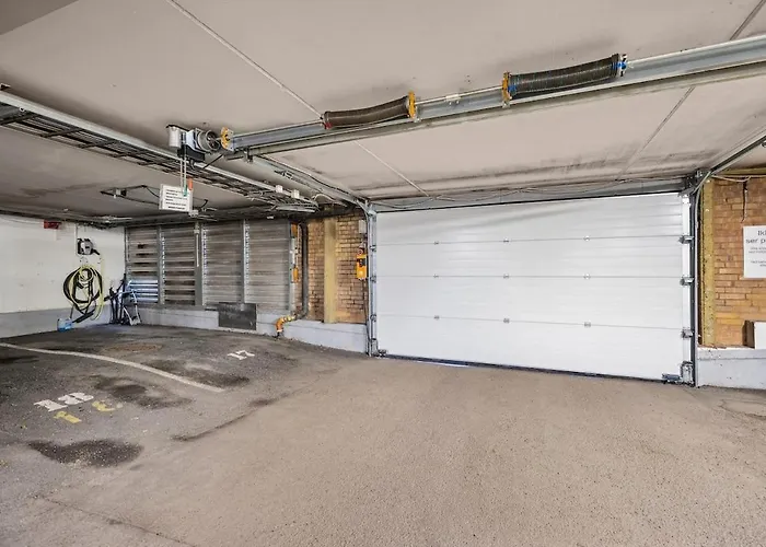 Modern 3 Bedroom - 4 Minute Walk From Metro - Floor Baclony View Appartement Oslo