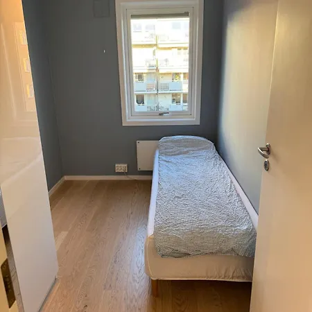 Modern 3 Bedroom - 4 Minute Walk From Metro - Floor Baclony View * Oslo